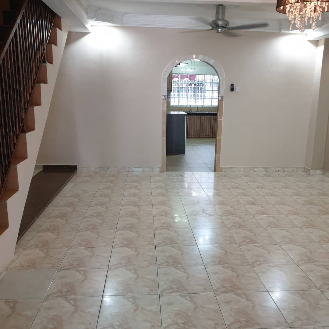 Fully Extended 2Storey House Puchong Indah 5r3b - photo 3