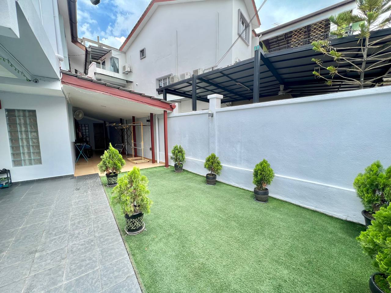 Fully Renovated 3Stry End Lot Taman Bukit Permata - photo 2