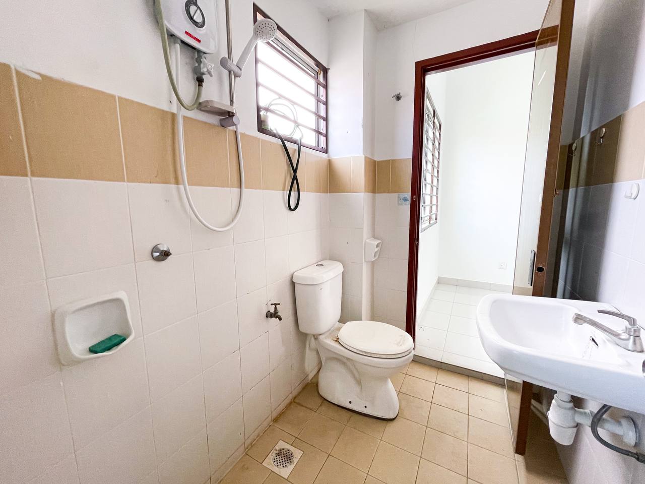 Basic Unit 2Stry Oakberry Taman Pelangi Semenyih 2 - photo 6