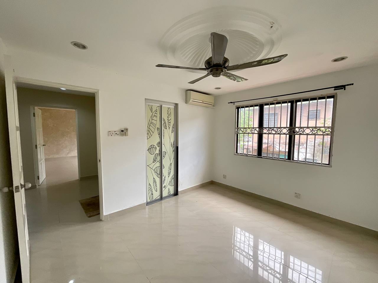 Full Reno Partly Furnish 2 Stry House Batu Caves - photo 6