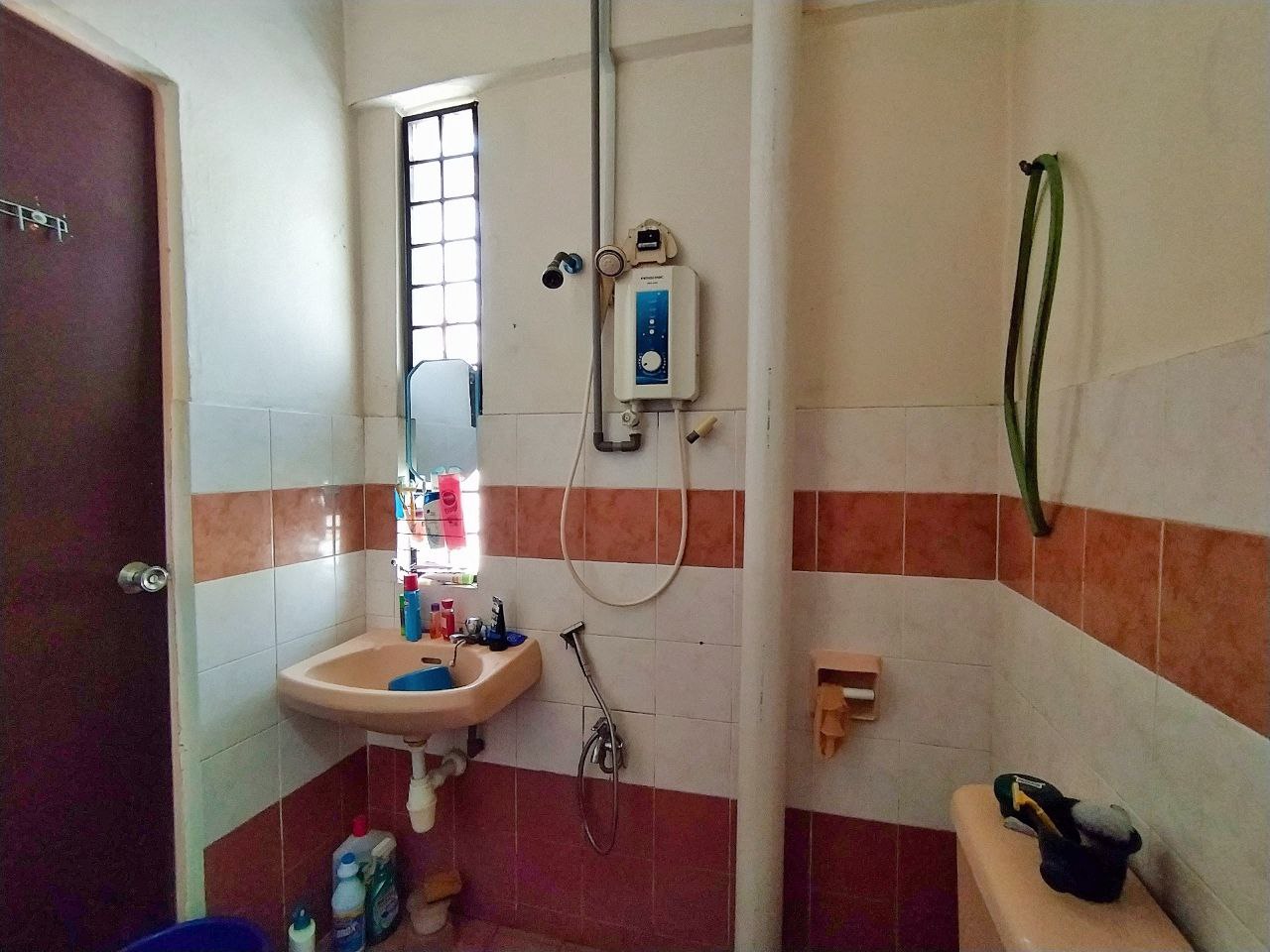 Extended Reno 4r3b 2-stry House Batu Caves - photo 6