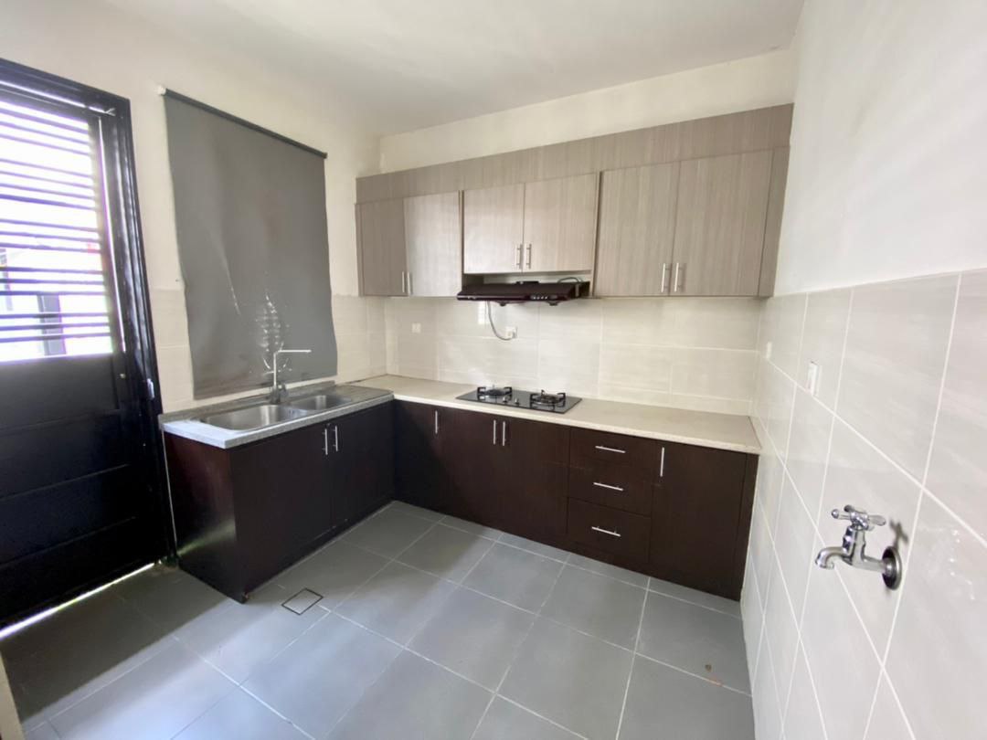 HOT UNIT 4r3br 2 Storey Saffron Hills Denai Alam - photo 3