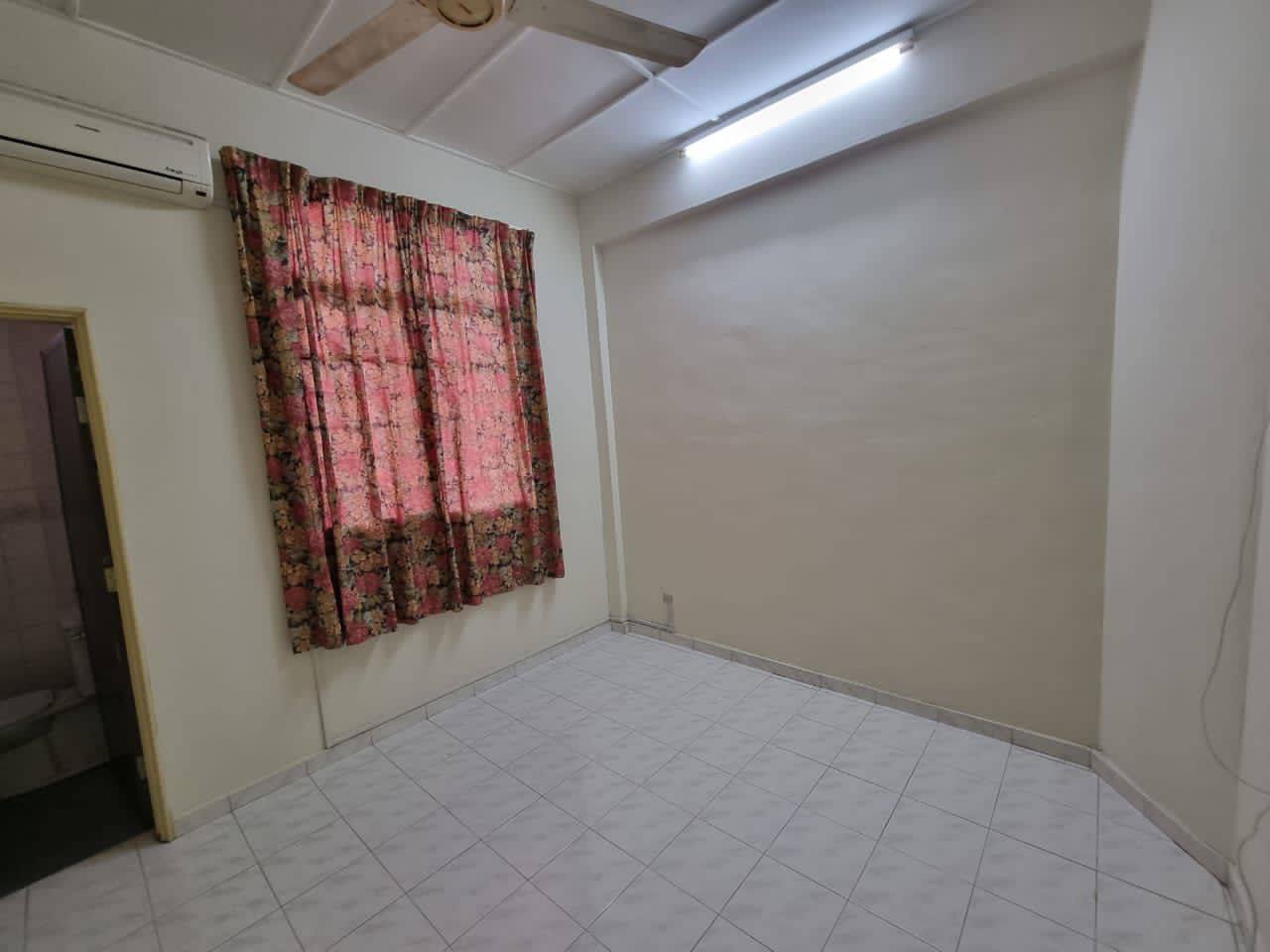 Taman Desa Melati 2, Bandar Baru Nilai - photo 13