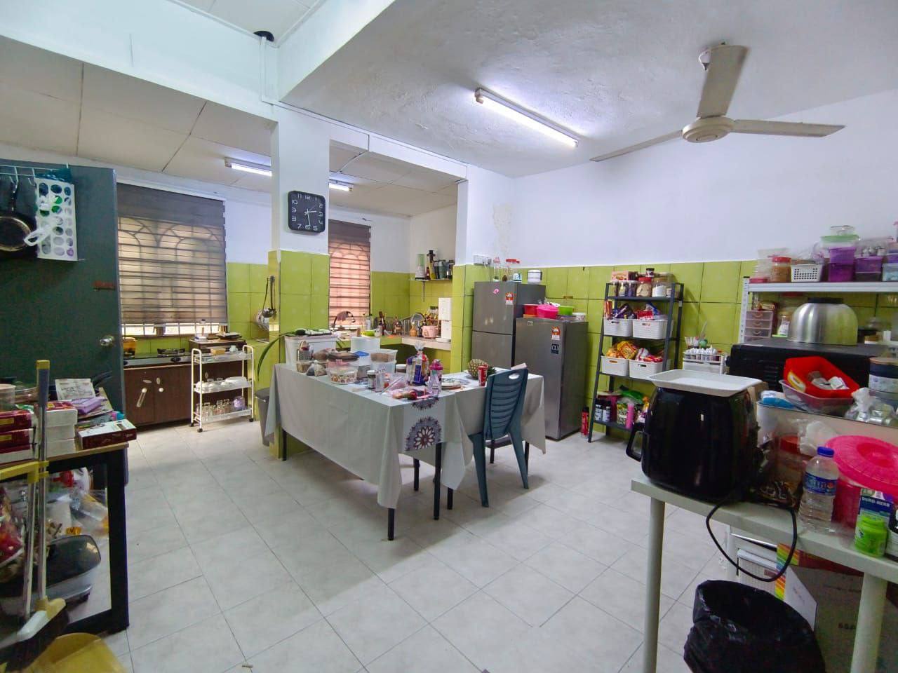 SEMI D SETINGKAT, Taman Pinang Gading, Sikamat, SE - photo 2