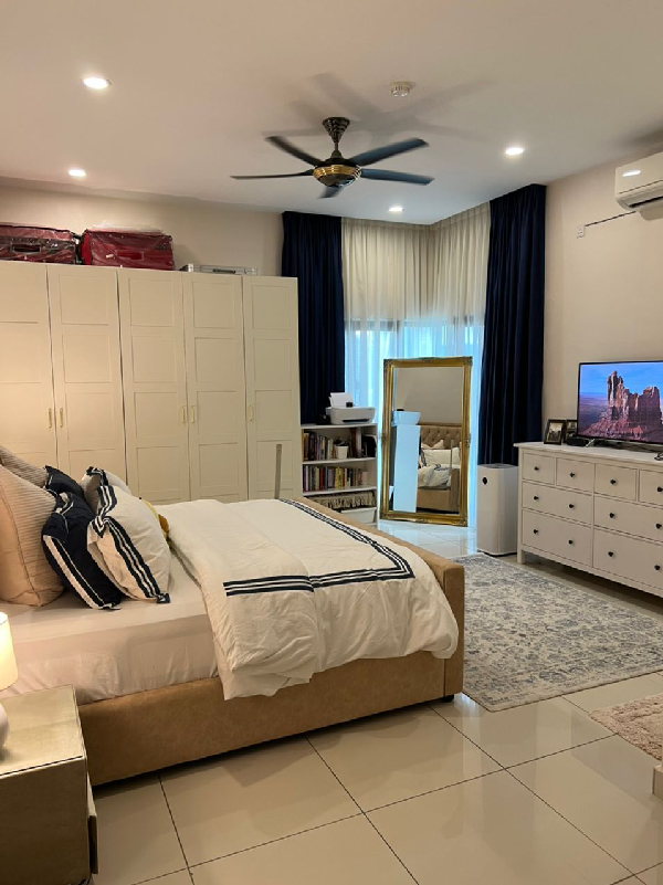LAKE VISTA RESIDENCE, BANDAR TUN HUSSEIN ONN - photo 3