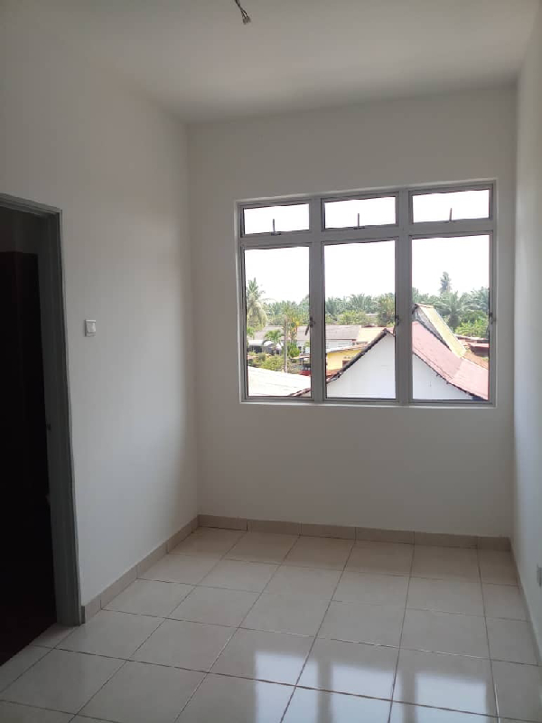 DOUBLE STOREY CORNER LOT FOR SALE Taman Jugra Unggul, 42700 Banting, Selangor  - photo 4