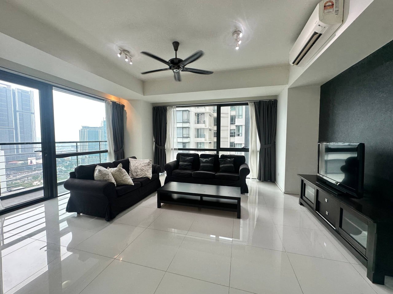hampshire place - photo 2