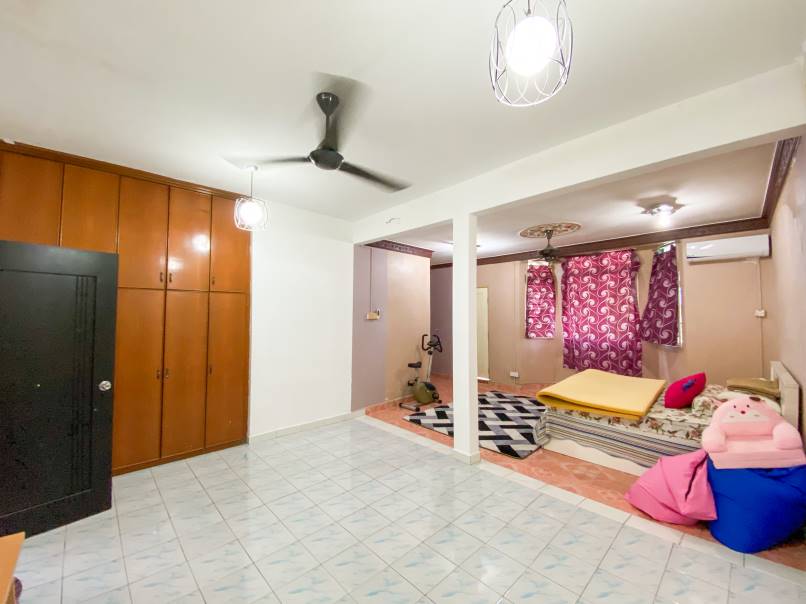 Facing Open 2 Storey Terrace Fully Reno For Sale - photo 3