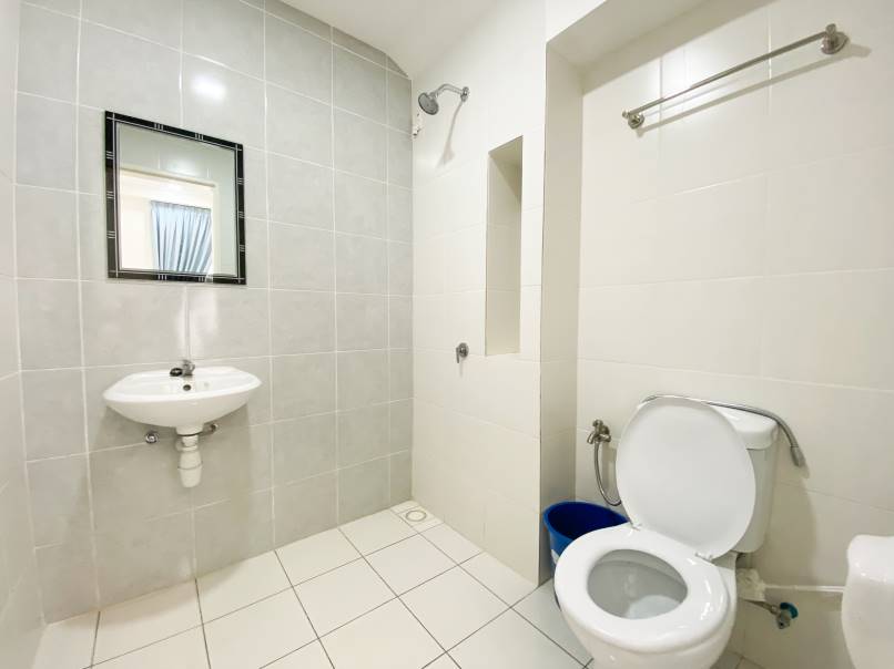 Renovated 2 Storey Terrace Corner Lot For Sale - photo 7