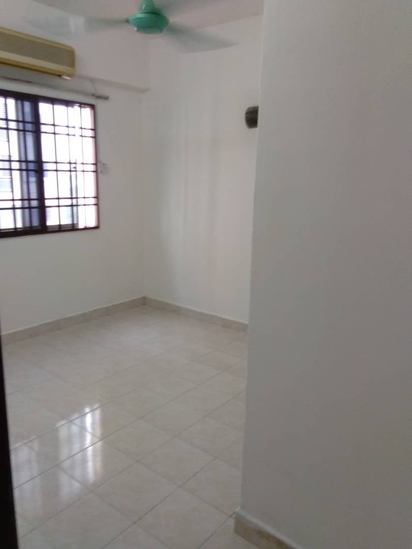 Sri Gotong Apartment Batu Caves - photo 4