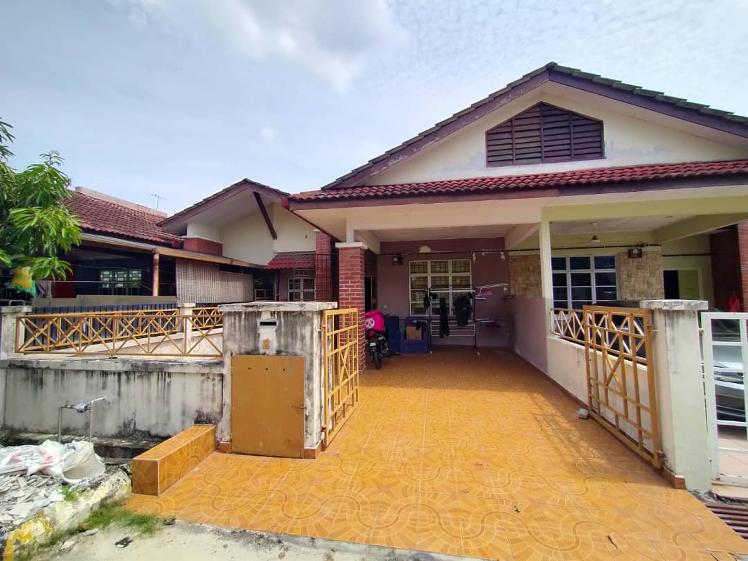 Single Storey,Taman Saujana Meru, Klang - photo 1