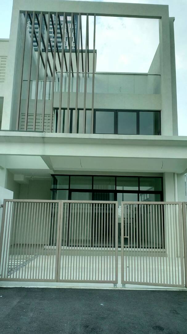 Triple Storey Sutera Heights Cheras