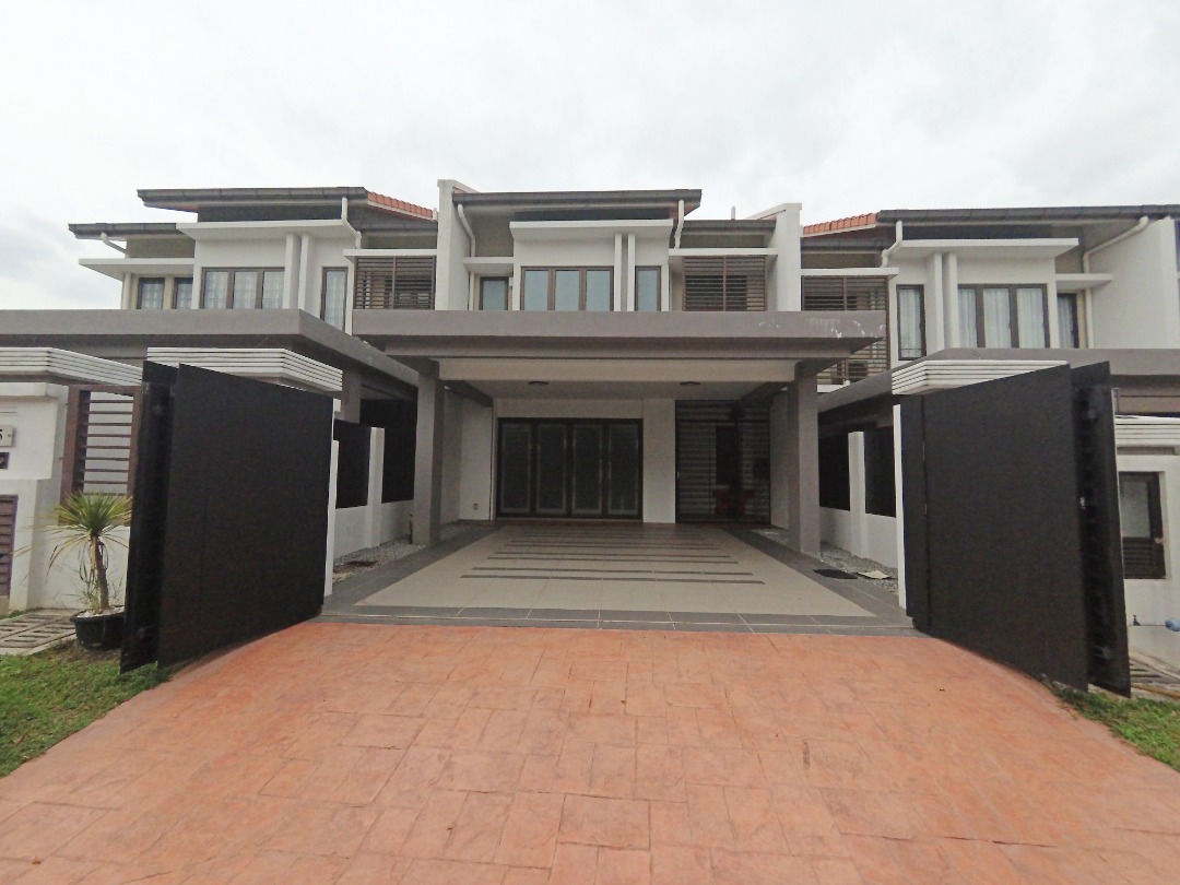 Tari 3 Alam Impian, Shah Alam