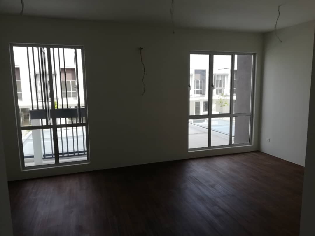 2 STOREY CASA VIEW, CYBERSOUTH - photo 3