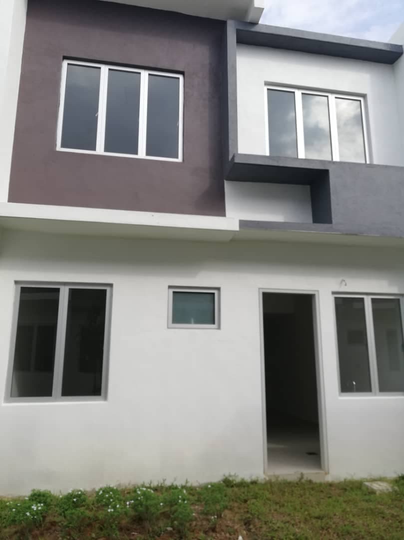 2 STOREY CASA VIEW, CYBERSOUTH - photo 8