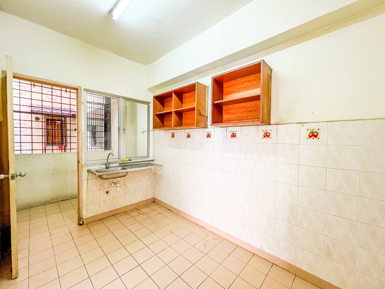 BAYU TASIK CONDOMINIUM CHERAS - photo 11