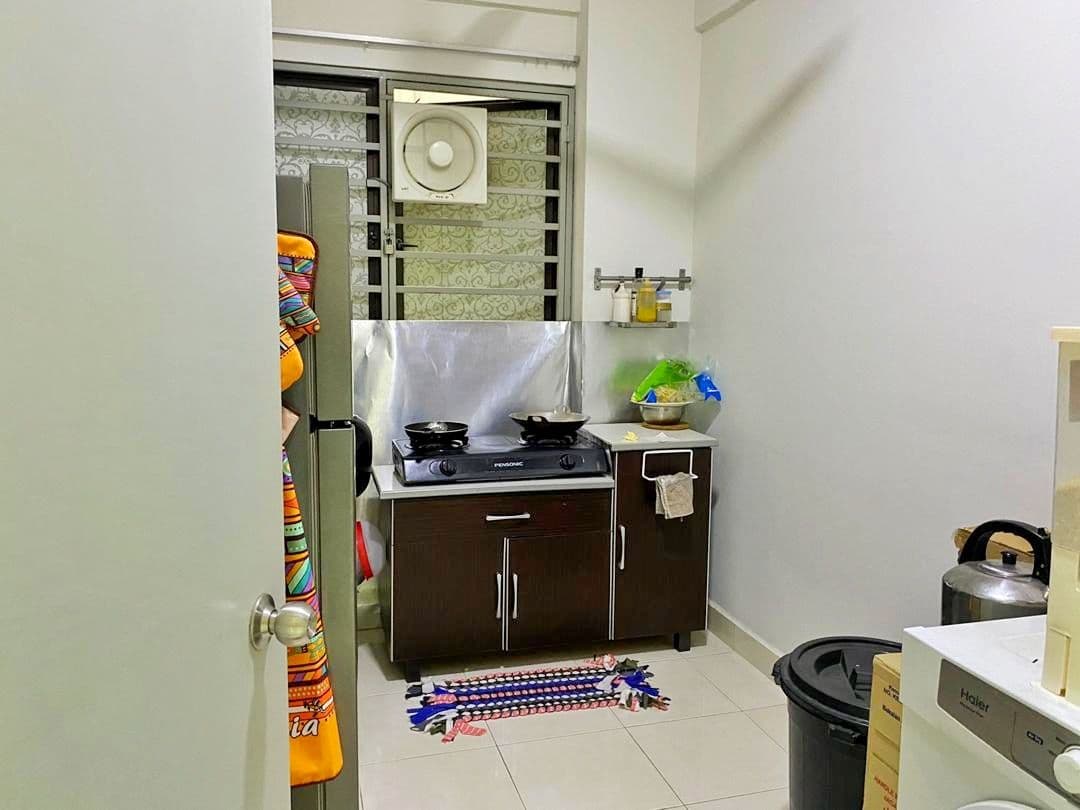 APARTMENT SURIA IXORA SETIA ALAM PARTLY FURNISHH - photo 6