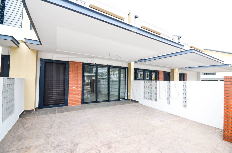 Uniquely Double Storey Design Elmina Green 1 - photo 3