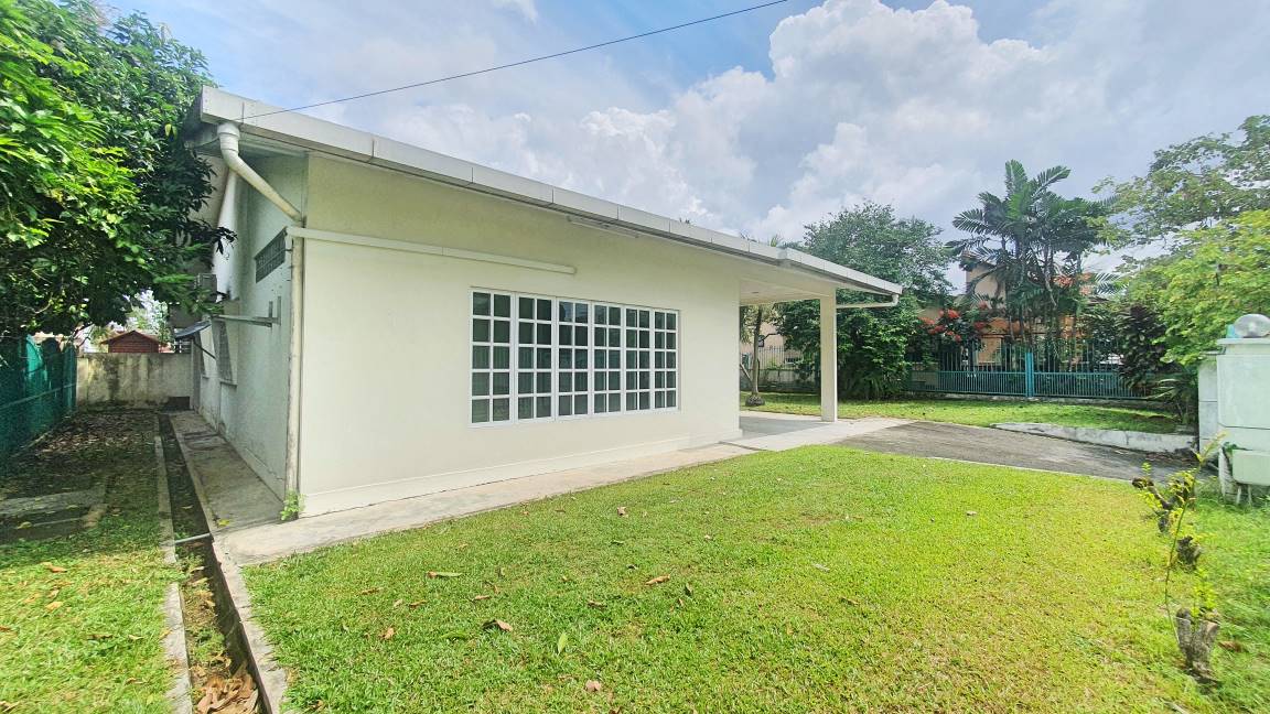 1Sty Bungalow at Taman Universiti, Kelana Jaya - photo 3