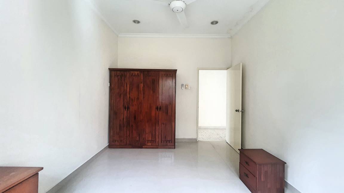1Sty Bungalow at Taman Universiti, Kelana Jaya - photo 6