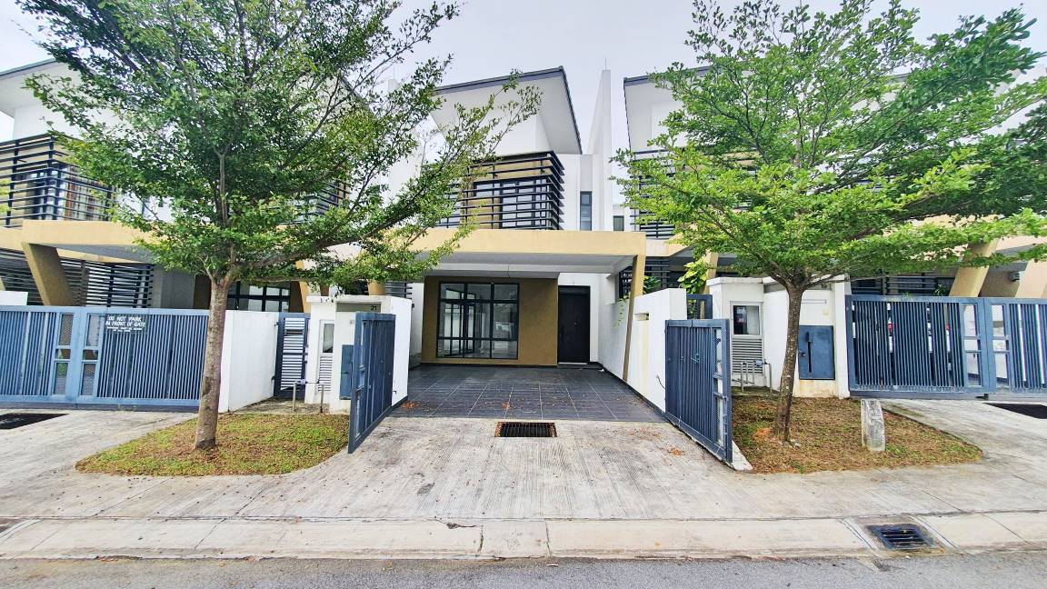 2Sty Laman Glenmarie Phase 2B, Shah Alam, Selangor - photo 1