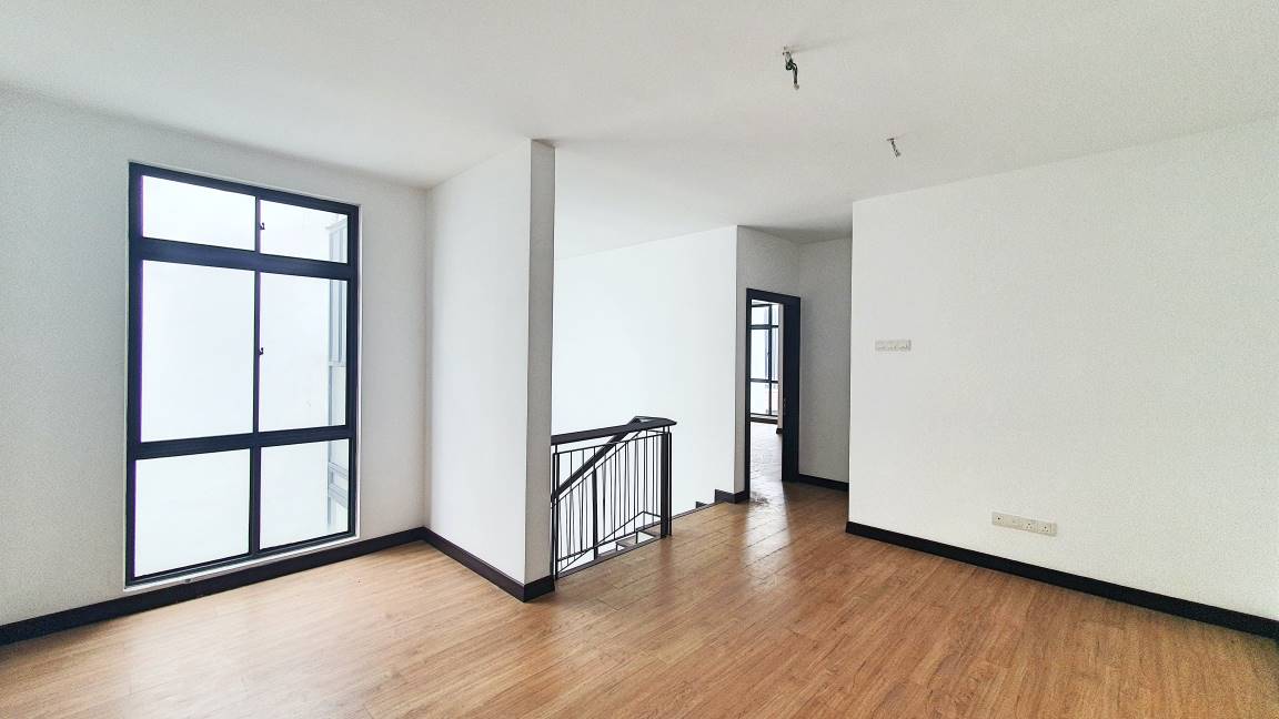 2Sty Laman Glenmarie Phase 2B, Shah Alam, Selangor - photo 3