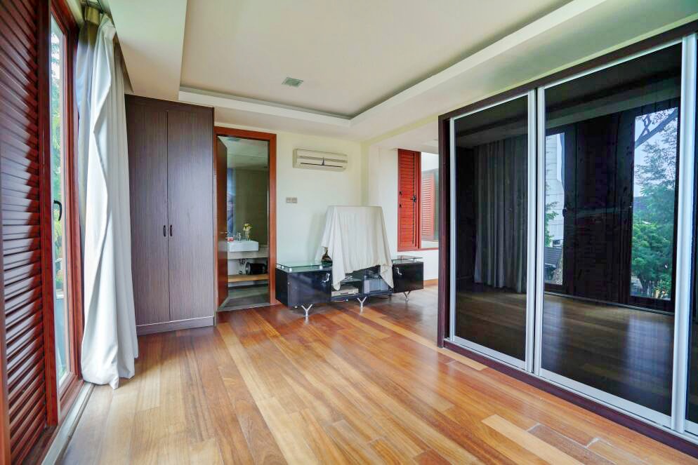 3 and Half Storey  Linked Bungalow, Bangsar KL - photo 12