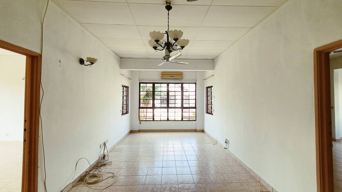 Intermediate EndLot terrace at Jalan Adang - photo 5