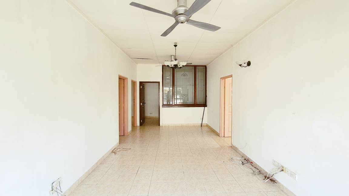 Intermediate EndLot terrace at Jalan Adang - photo 6