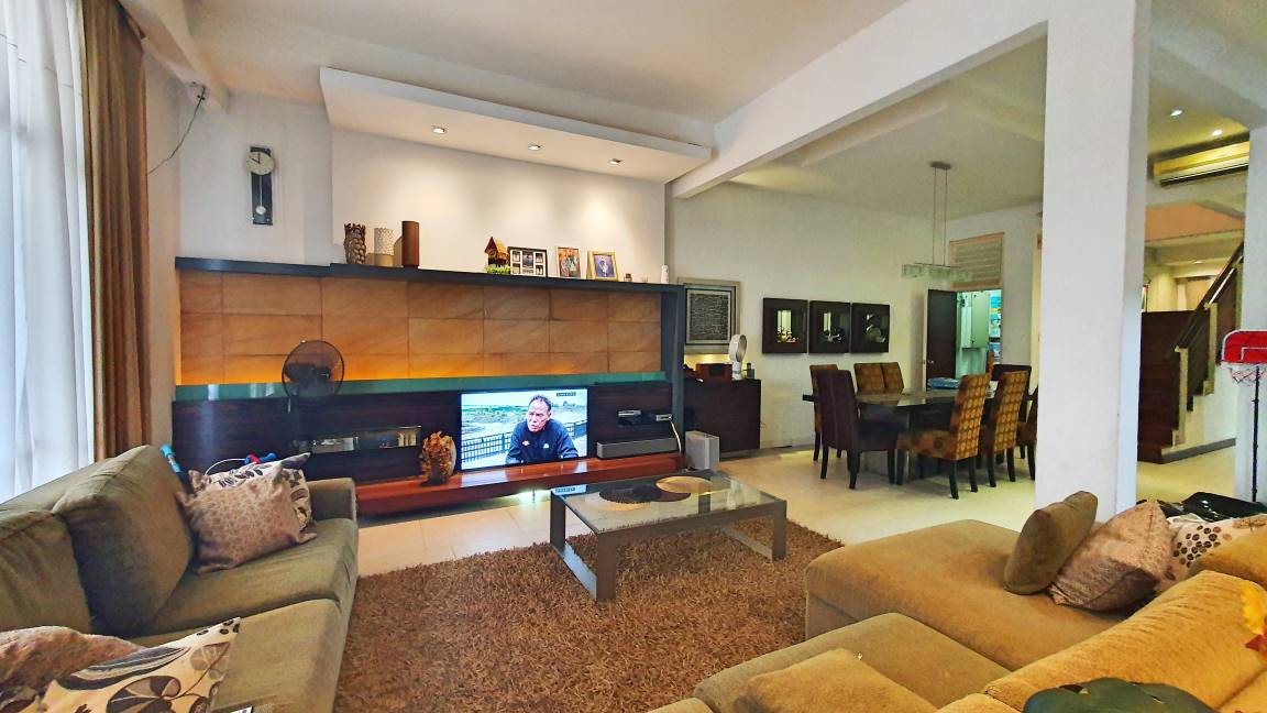 Lagenda 1 at Jalan Teratak, Bukit Jelutong - photo 2