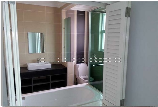 3 Storey Freehold Endlot USJ Heights Cyprus - photo 2