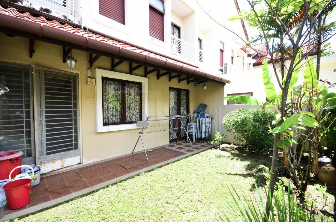 Renovated,2 Stry SuperLink House at TROPIKA 3 - photo 3