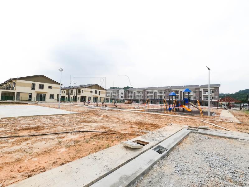 Townhouse Alam Mewah U15 Shah Alam - photo 3