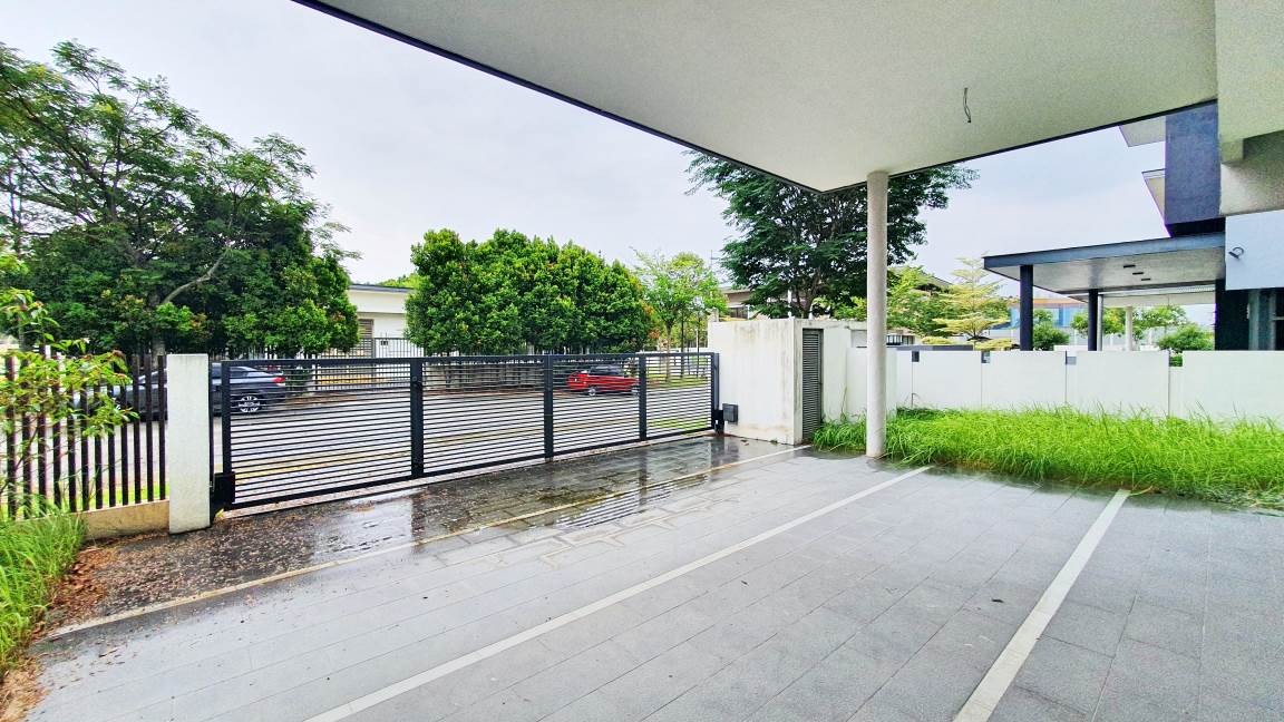 Semi Detached House  Temasya Anggun, Glenmarie - photo 8