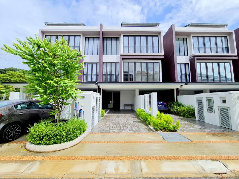 Townhouse Rimbun Sanctuary, Bukit Jelutong - photo 1