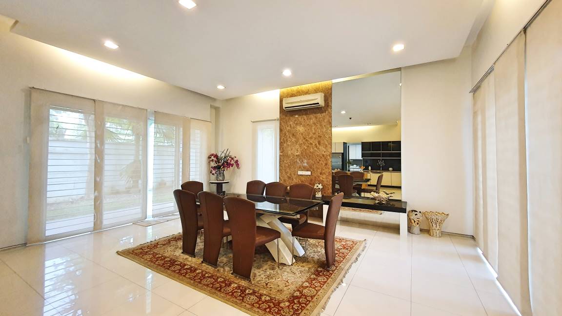 2 Sty Modern Bungalow at Jalan Topaz Seksyen 7, - photo 7