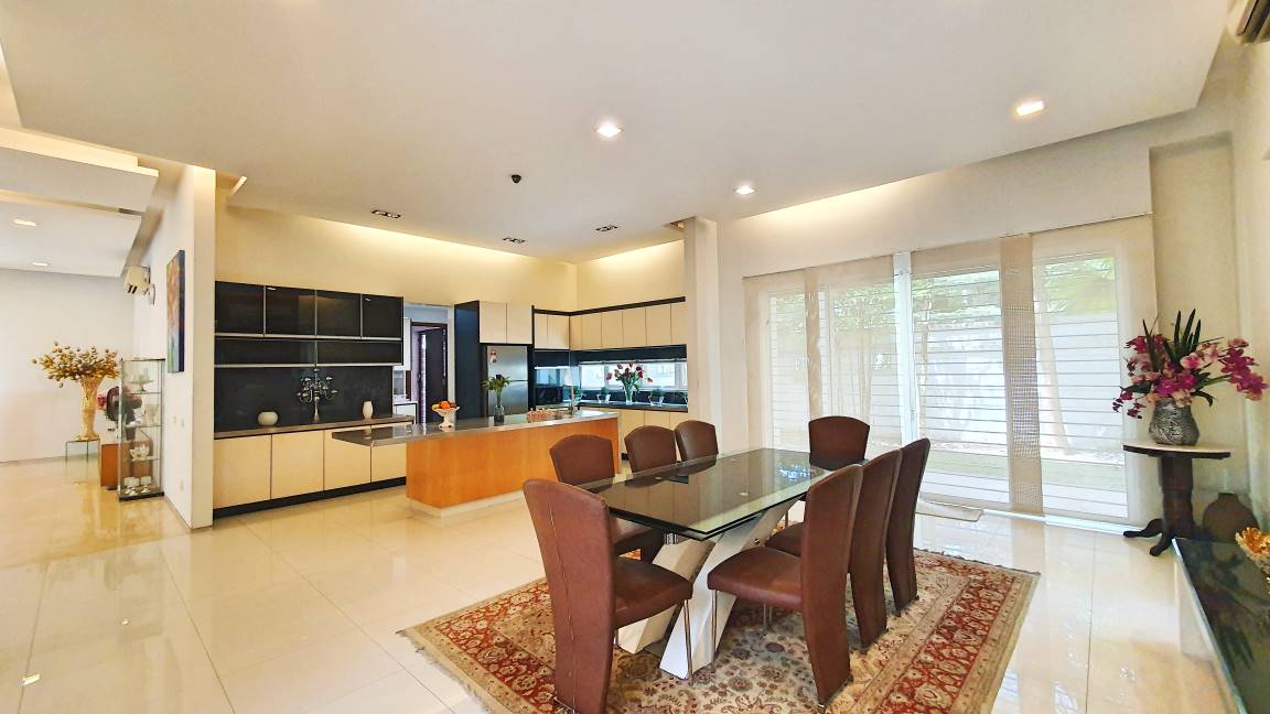 2 Sty Modern Bungalow at Jalan Topaz Seksyen 7, - photo 11