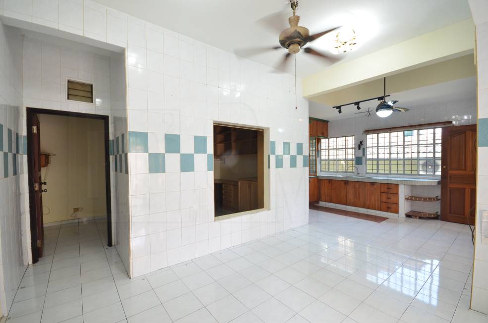 Double Storey Corner Lot Seksyen 7 Shah Alam - photo 2