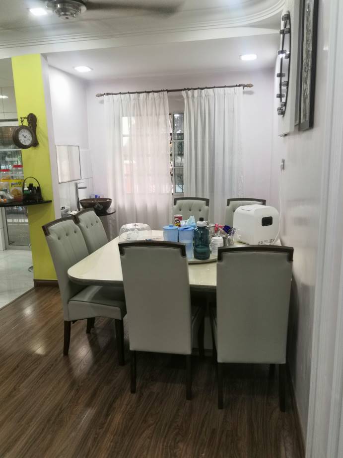 DOUBLE STOREY CORNER LOT PUTRA HEIGHTS - photo 4