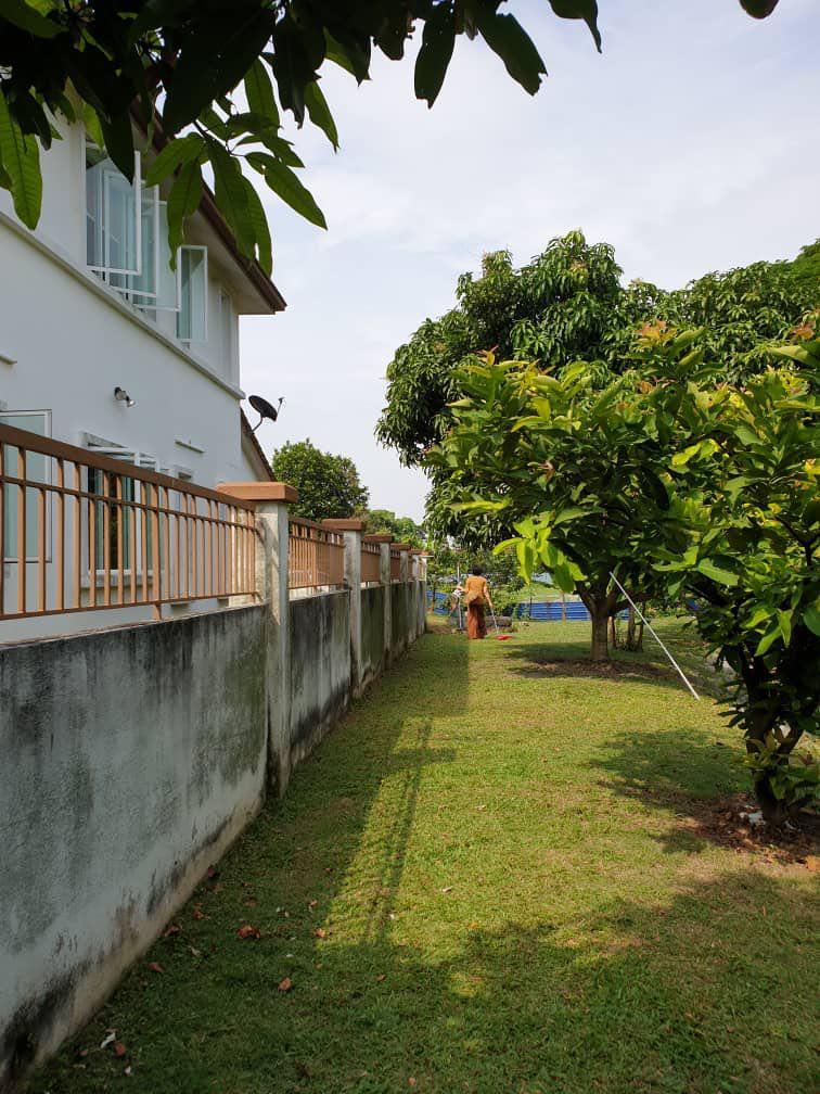BELOW MARKET 2 Sty House Endlot at Puchong Prima - photo 2