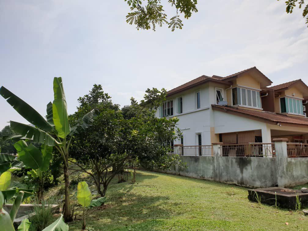 BELOW MARKET 2 Sty House Endlot at Puchong Prima - photo 4