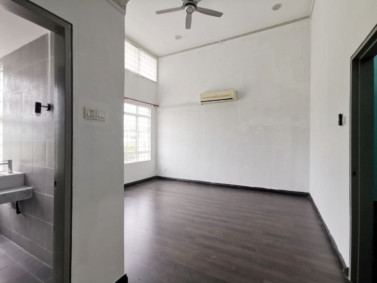 2 STOREY TERRACE HOUSE AZALIA TTDI GROVE KAJANG - photo 6
