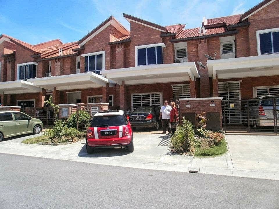 Double Storey, Alam Budiman, Seksyen U10 Shah Alam - photo 1
