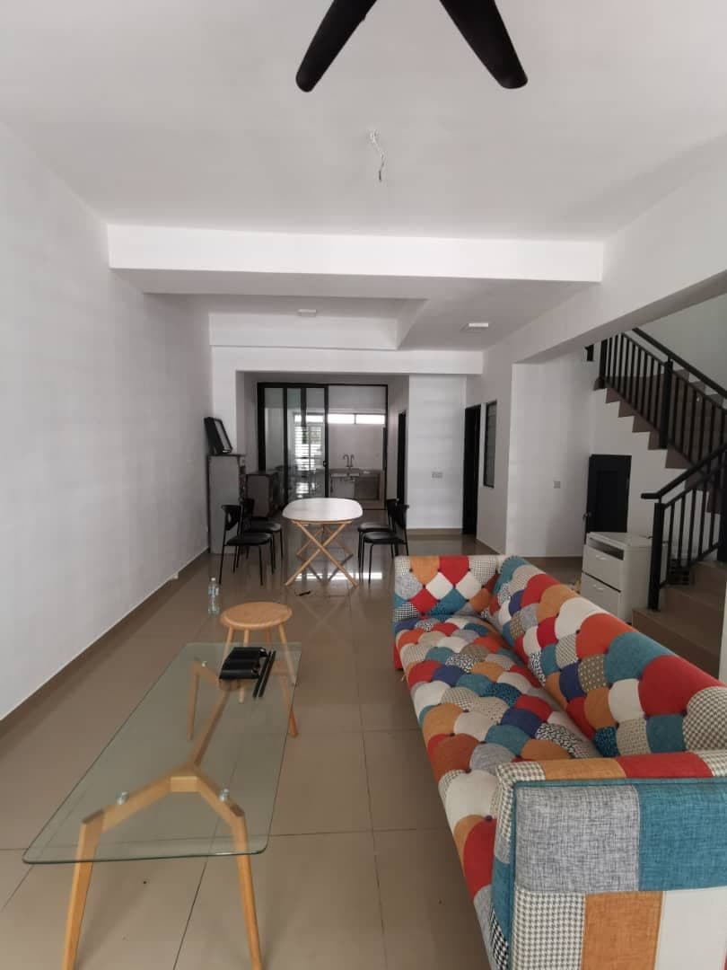3 Sty Terrace Caffra, Jalan Setia Utama Shah Alam - photo 1