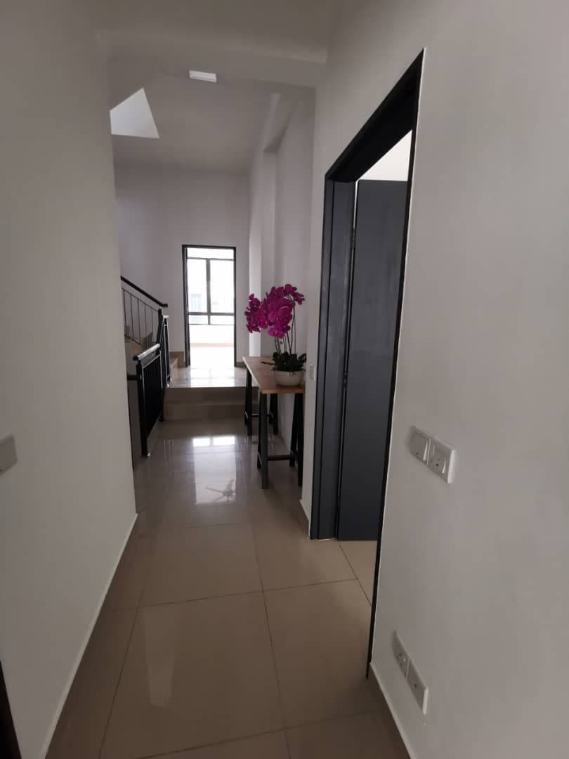 3 Sty Terrace Caffra, Jalan Setia Utama Shah Alam - photo 5