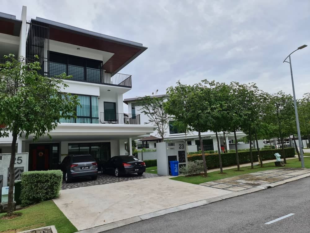3 Storey Corner with Land Duta Villa Setia Alam - photo 9