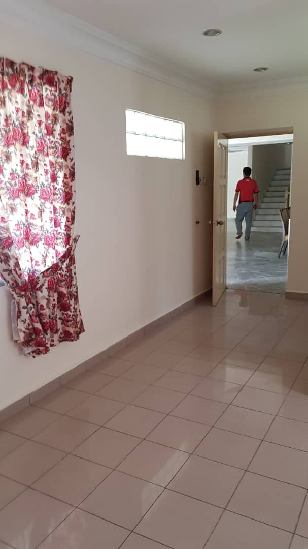 2 Storey Semi D Corner in  Seksyen 9, Shah Alam - photo 9