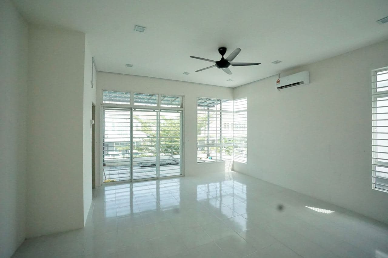 2 STOREY SEMI D ROYAL GARDEN, BANDAR SAUJANA PUTRA - photo 7