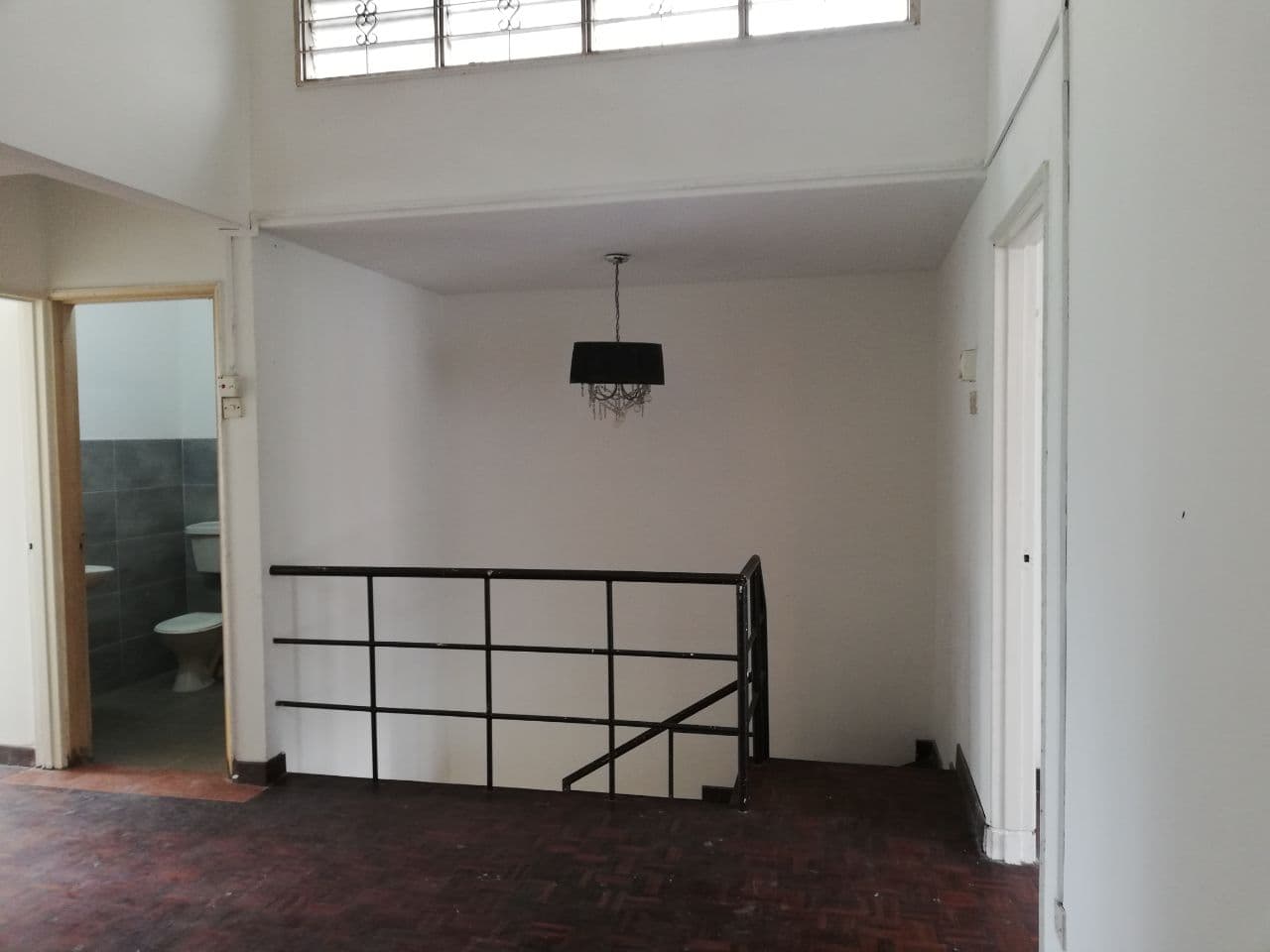 Double Storey End Lot USJ Partial Furnish - photo 3