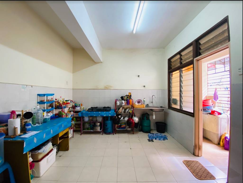 REDUCEDD 2sty Desa Alam Seksyen 7 Shah Alam - photo 3